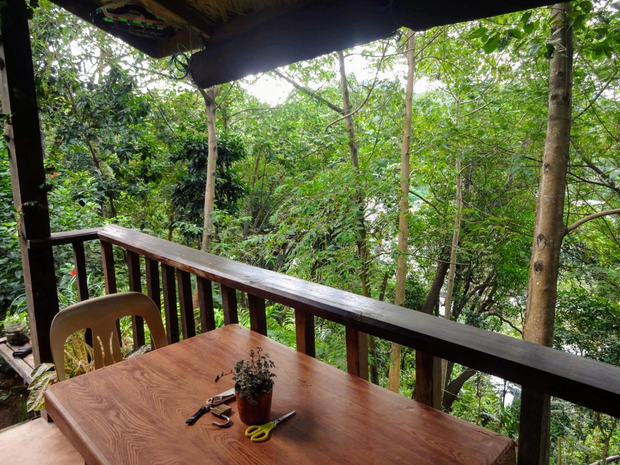 Camp Talusi Hilltop Overlooking El Nido Chambre photo